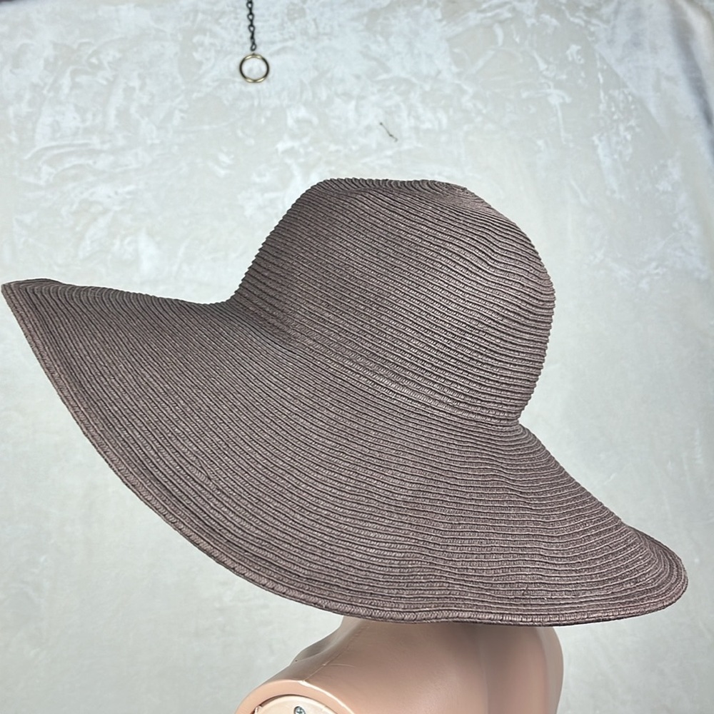 J. Crew Extra Large Brim Floppy Summer Beach Hat NWT - Picture 2 of 9